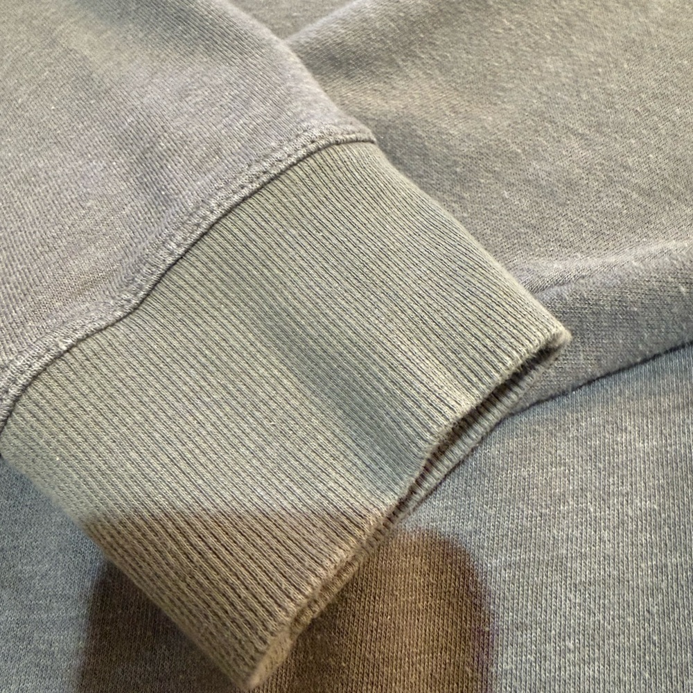 Fabletics Gray Sweatshirt And Camo Leggings Size … - image 5